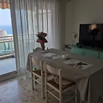 1 Meter From Monaco. 5 Min By Elevators To Larvotto Beach. Daire *
