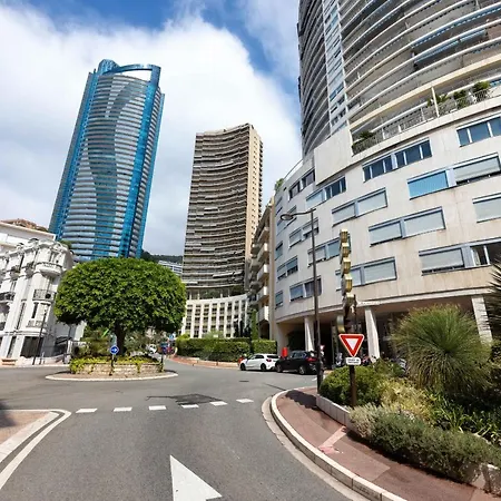 1 Meter From Monaco. 5 Min By Elevators To Larvotto Beach. شقة