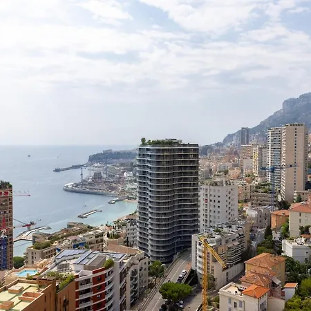 Apartment 1 Meter From Monaco. 5 Min By Elevators To Larvotto Beach.