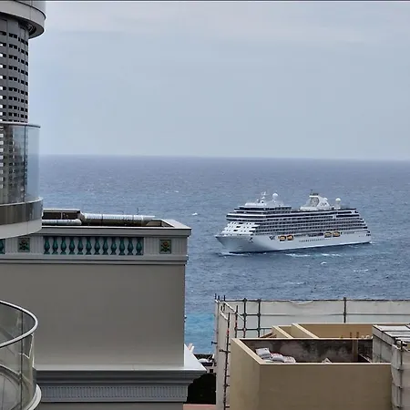 Apartment 1 Meter From Monaco. 5 Min By Elevators To Larvotto Beach. Beausoleil